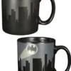 BATMAN BATSEÑAL: HEAT CHANGE MUG (TAZA QUE CAMBIA CON LA TEMPERATURA) [CAJA]