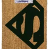 FELPUDO SUPERMAN: SIMBOLO DE SUPERMAN (FELPUDO DE FIBRA) 40X60 CMS