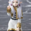 FRIEREN BEYOND JOURNEY'S END: ESTATUA FRIEREN POKING SOMETHING PERCHING 10 CM PVC [CAJA]