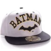 GORRA DE BEISBOL DC: BATMAN LOGO ANTIGUO CON TEXTO (COLOR GRIS)