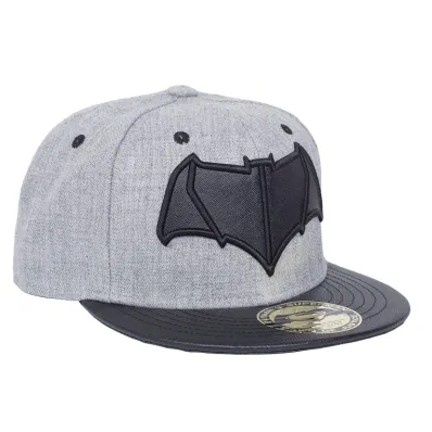 GORRA DE BEISBOL DC: BATMAN V SUPERMAN LOGO BATMAN (COLOR GRIS Y NEGRO)